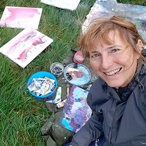 Wendy Smith - painting outside